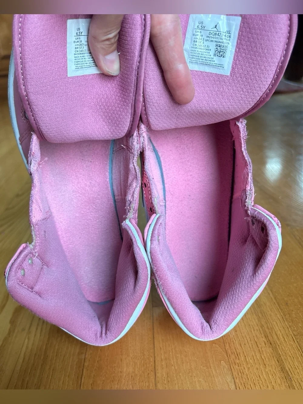 Nike Air Jordan 1 Mid Sneakers Valentines Day Youth Pink White Kids Girls Sz 6.5